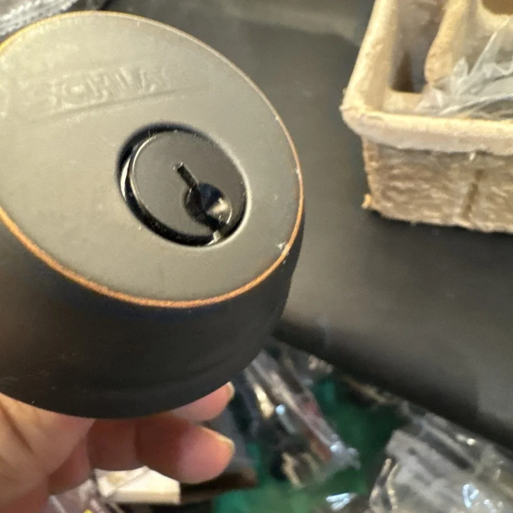 Schlage Single-Cylinder Deadbolt Lock Aged Bronze‎ B60N G 716
